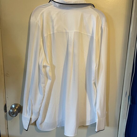 H&M White Button Down Shirt with Black Pipping - Picture 5 of 6